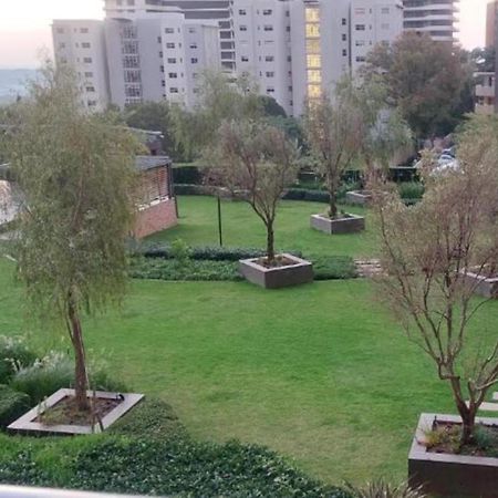 Emabheleni Executive Suites Westpoint Johannesburg Exterior foto